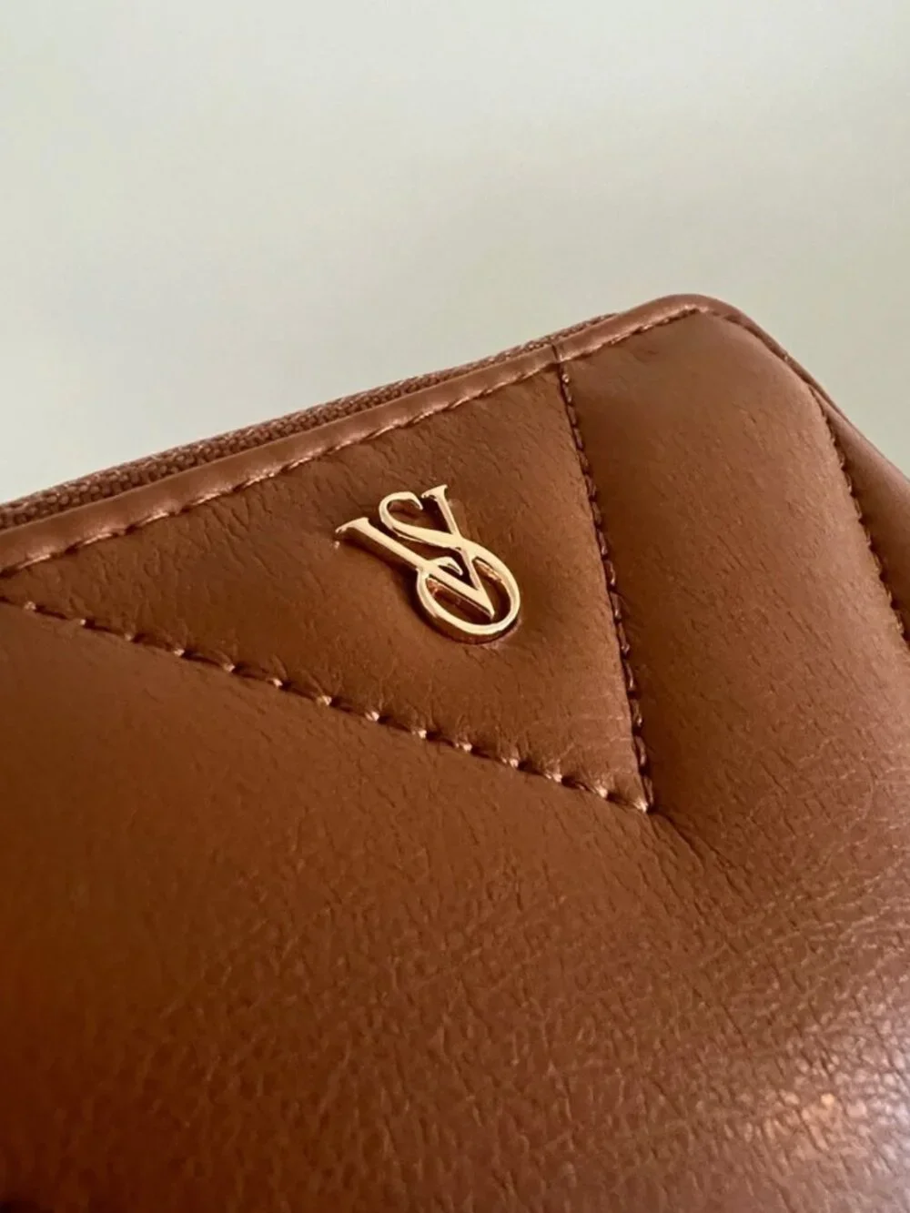 Victoria's Secret Quilted Zip Card Wallet in Camel Brown - Picture 6 of 6